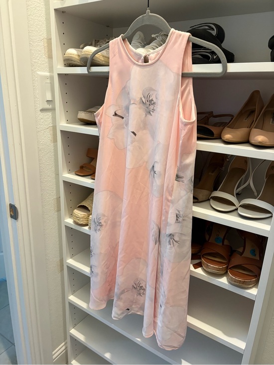 Calvin Klein Dresses & Skirts - Calvin Klein Light Pink Floral Midi Dress